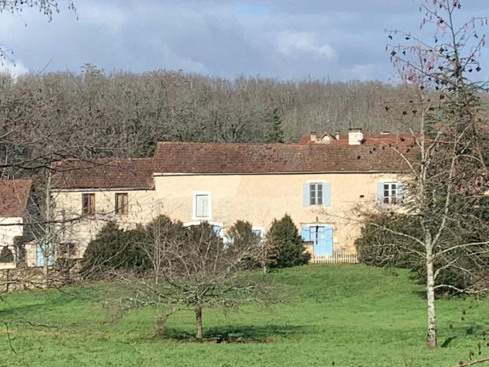 La Grange, 10 Rue Du Lavoir Saint-Martial-d'Albarede Esterno foto