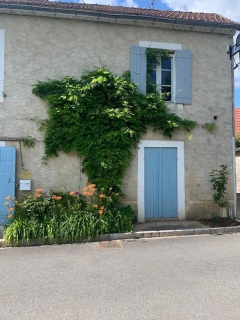 La Grange, 10 Rue Du Lavoir Saint-Martial-d'Albarede Esterno foto